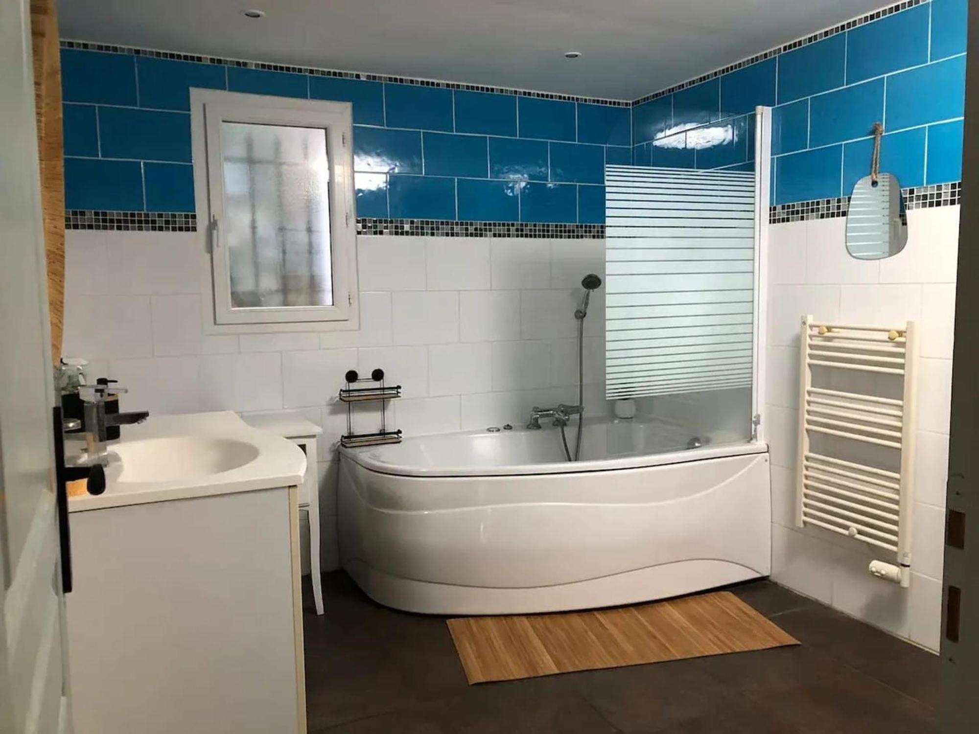 Appartement Charmant A La Cadiere D'Azur 68 M² Jacuzzi Екстериор снимка